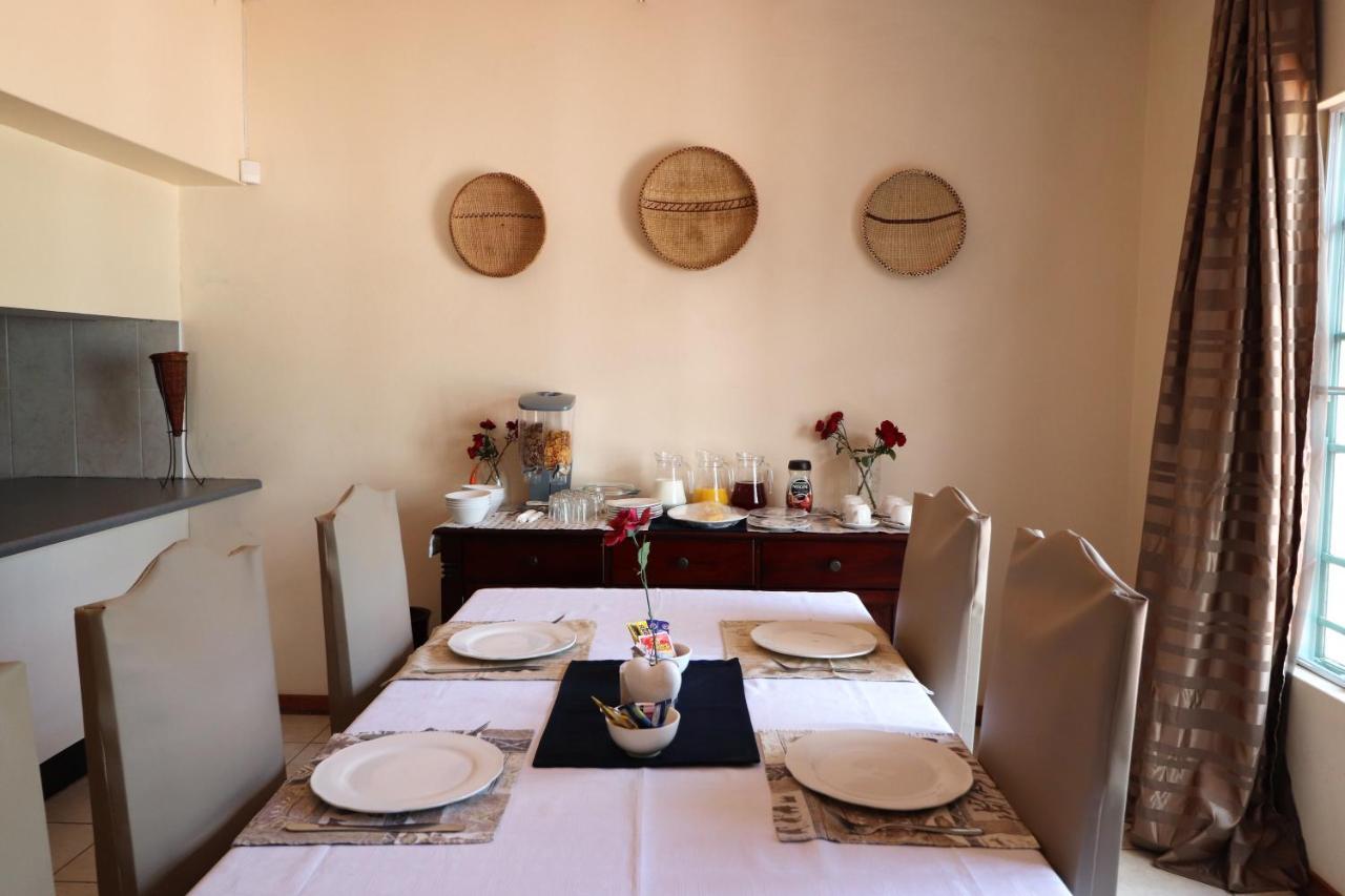 Sentosa Guest House Francistown Exterior photo