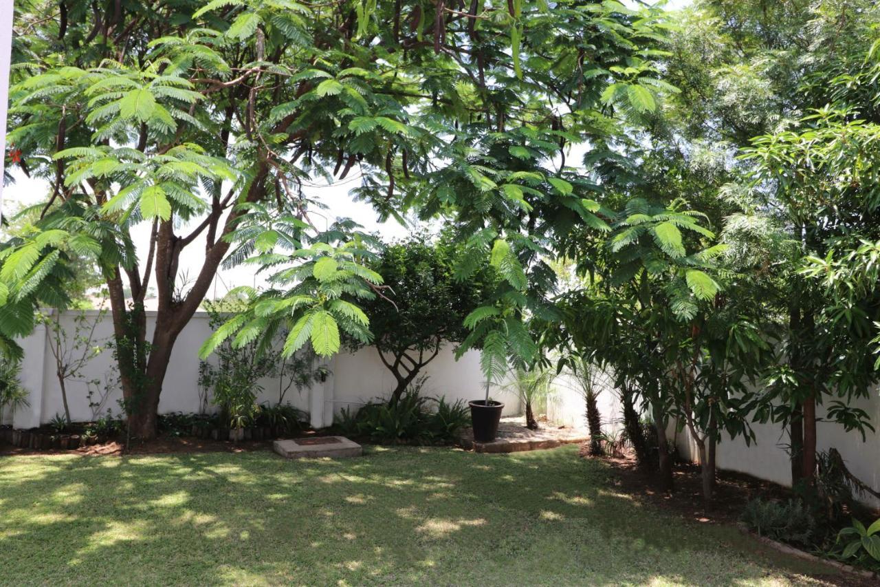 Sentosa Guest House Francistown Exterior photo